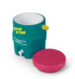 IGLOO Retro Barrel Of Fun 2 Gallon -Vango Store k089c00c915404aada4850a8c037f5c71