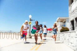 IGLOO KoolTunes Retro Cooler & Speaker -Vango Store k186668ecc31838776719393a7a79ea8e