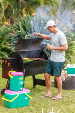 IGLOO Retro Barrel Of Fun 2 Gallon -Vango Store k35cb0469941dd12c697b59ec20b0c536