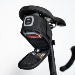 Riverside Saddle Bag Kit Easy M 0.6L + Multitool + 3 Tyre Lever -Vango Store k7c49af7492884960844ae4e1d4355c5c